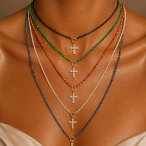Collier croix lumière