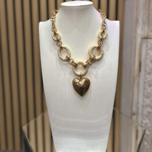 Collier Judy