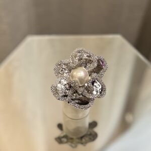 Broche Lila