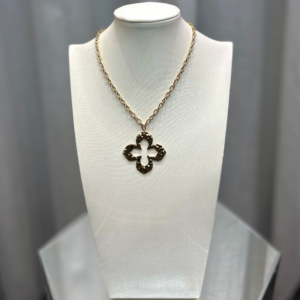 Collier Clara